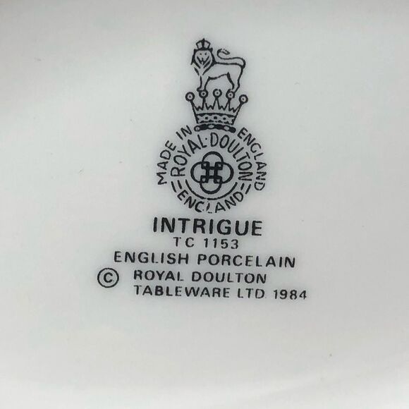 Vintage Royal Doulton serving platter & gravy boat - Picture 14 of 16